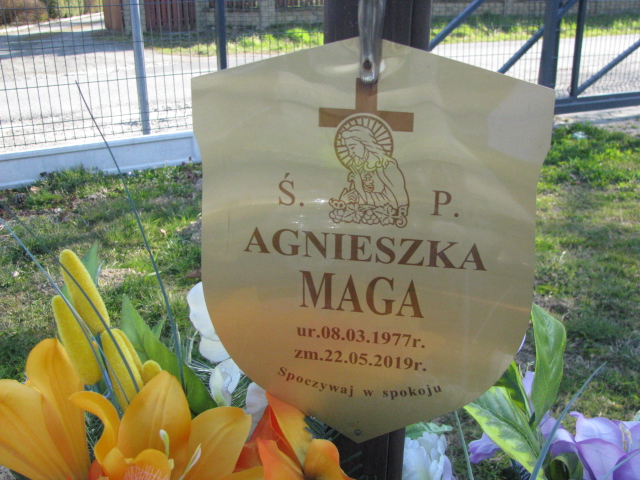 Agnieszka Maga 1977 Porąbka Gmina - Grobonet - Wyszukiwarka osób pochowanych