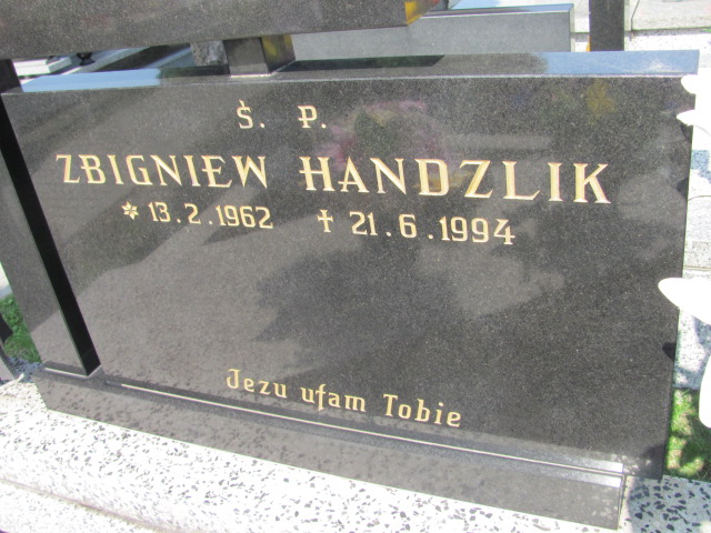Eugeniusz Handzlik 1934 Porąbka Gmina - Grobonet - Wyszukiwarka osób pochowanych
